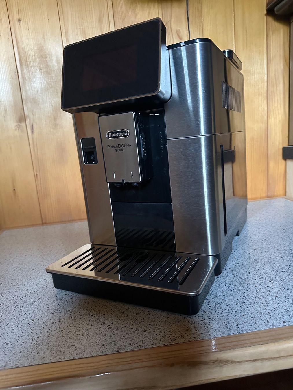 De'Longhi Macchine per caffè & Macchine per espresso: Kaffemschine,Kaffeevollautomat De Longhi – Usato da Huttwil venduto da Bolpa 2