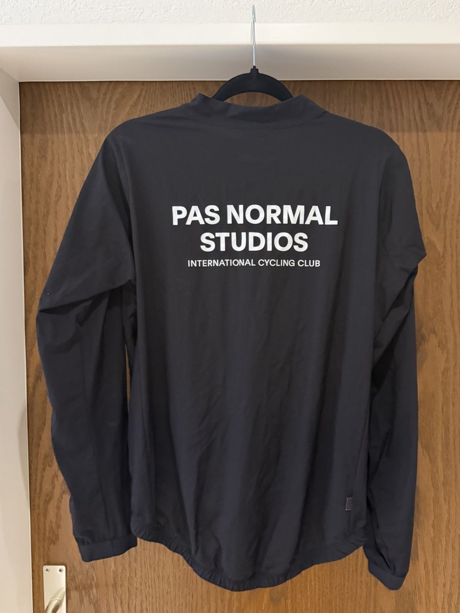 Pas Normal Studios Jacken: Pas Normal Studios Jacket Stowaway – Gebraucht aus Igis von y6nn7ck