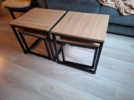 Deux set de Tables baisses Gigognes