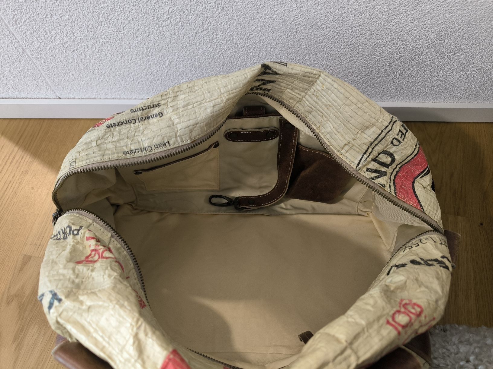Borse: Handtasche aus Zementsack Material gebraucht – Usato da Winterthur venduto da basrup 2
