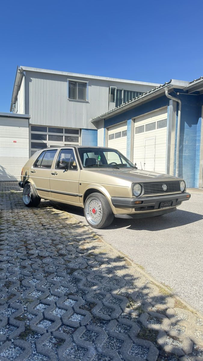 VW Autos: Golf 2 – D'occasion à Sierre par jokr396 2