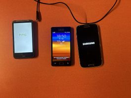 3 Smartphones HTC Samsung defekt als Ersatzteil Spender