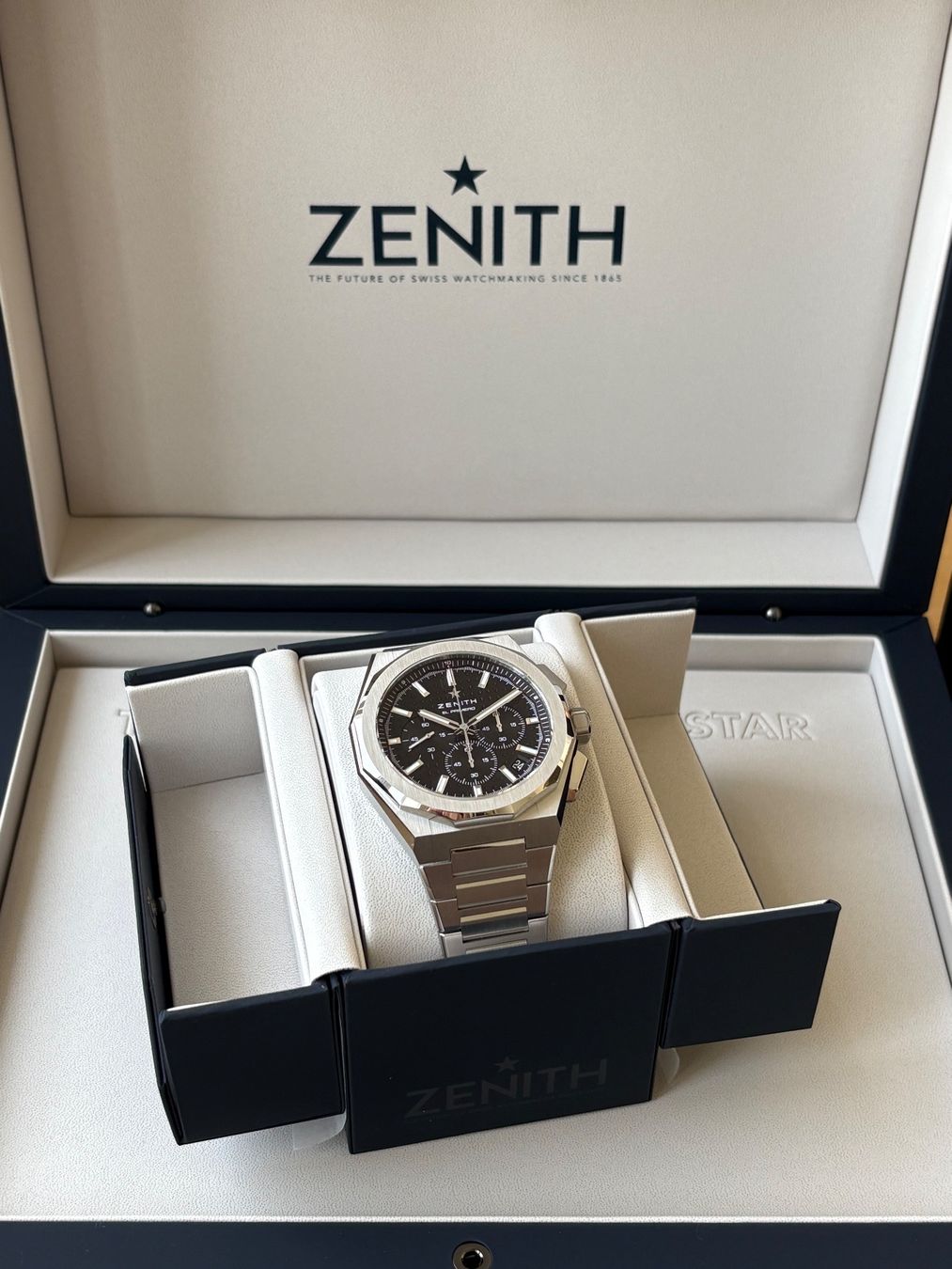 Zenith Montres: ZENITH Defy Skyline Chronograph - Fullset mit Garantie – D'occasion à Birsfelden par Mynos 5