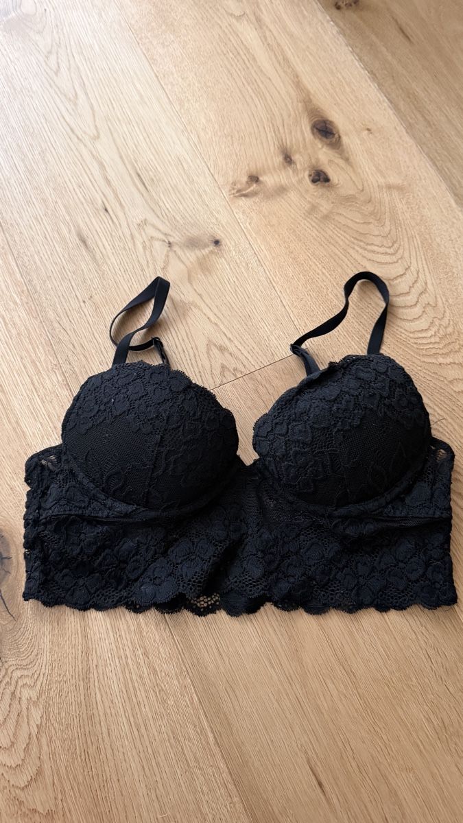 H&M Altra biancheria intima: Schwarzer Spitzen-Balkonette-BH 75A – Usato da Glarus venduto da lindabene