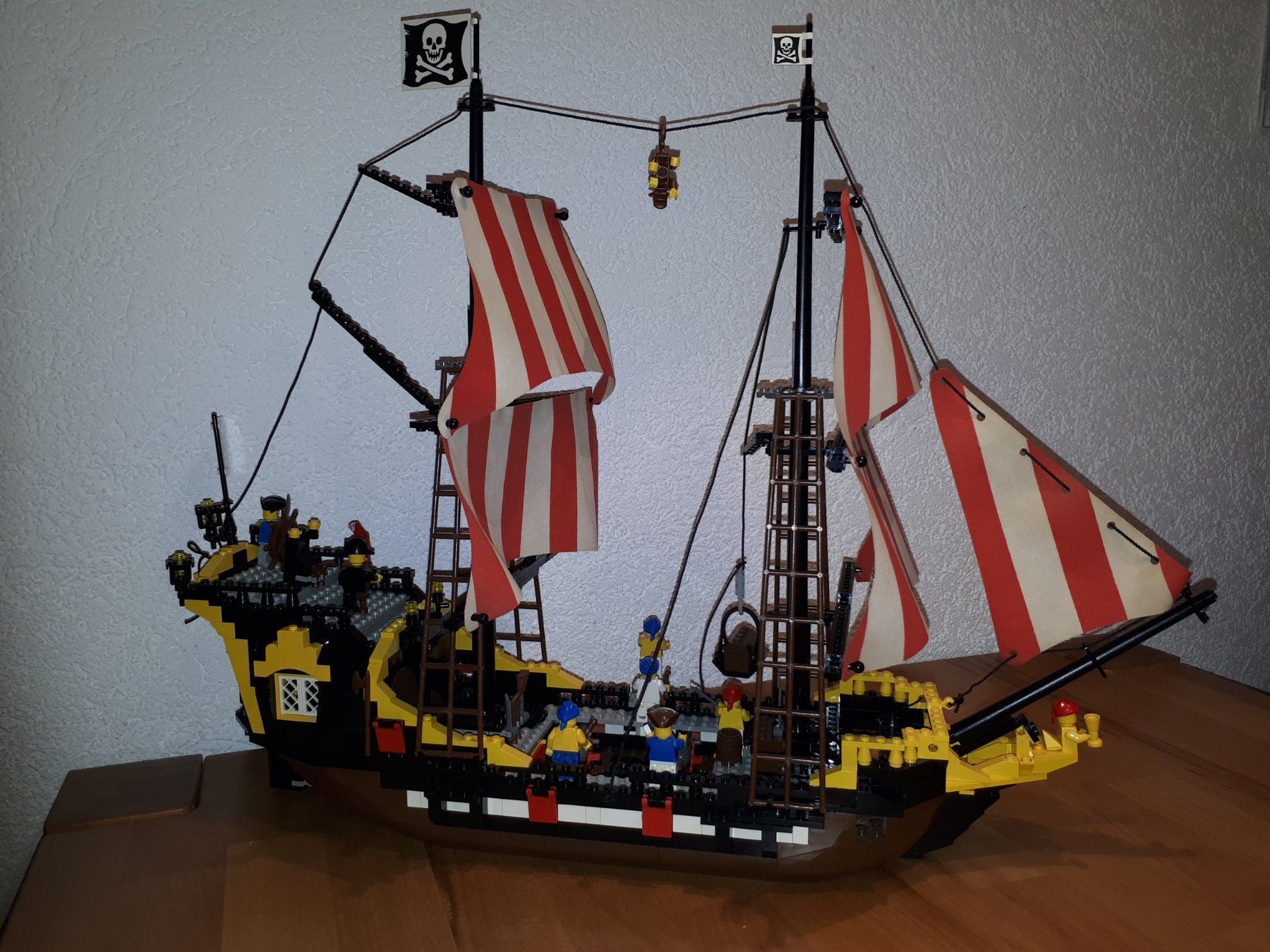 Lego Kit di costruzioni: Lego 10040, Black Sea Barracuda – Usato da Montricher venduto da Babou72 1