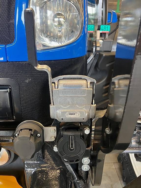 New Holland Traktoren: New Holland T6.175 EC, 6 Zylinder – Gebraucht aus Uznach von TopCom02 3