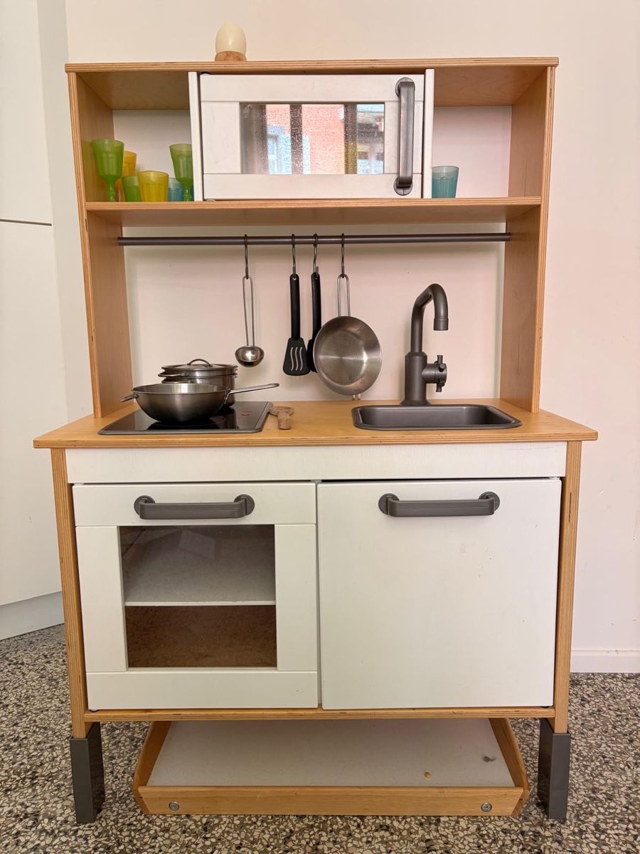 Ikea Giocattoli: IKEA Kinder Küche mit Zubehör – Usato da Zürich venduto da Unglaublich87