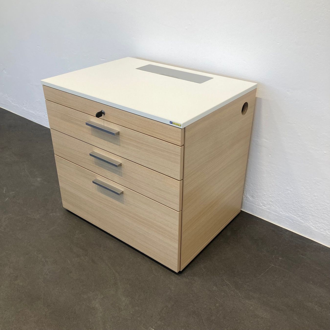 Cassettiere: Echo Classic Sideboard mit Schlüssel – Usato da Schönenwerd venduto da mcofficeshop 4