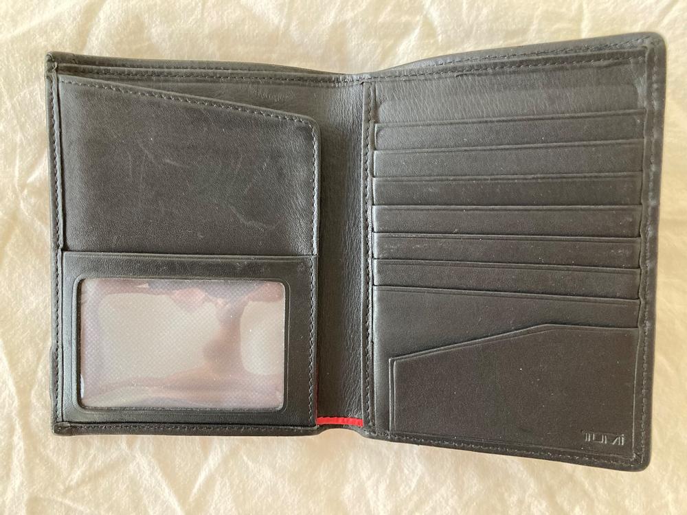 TUMI Passport holder / Passhülle/ couverture de passeport | Kaufen auf ...