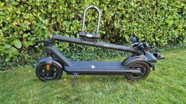 E Scooter mit Schloss, Helm, Luftpumpe, Handyhalter VMAX VX2