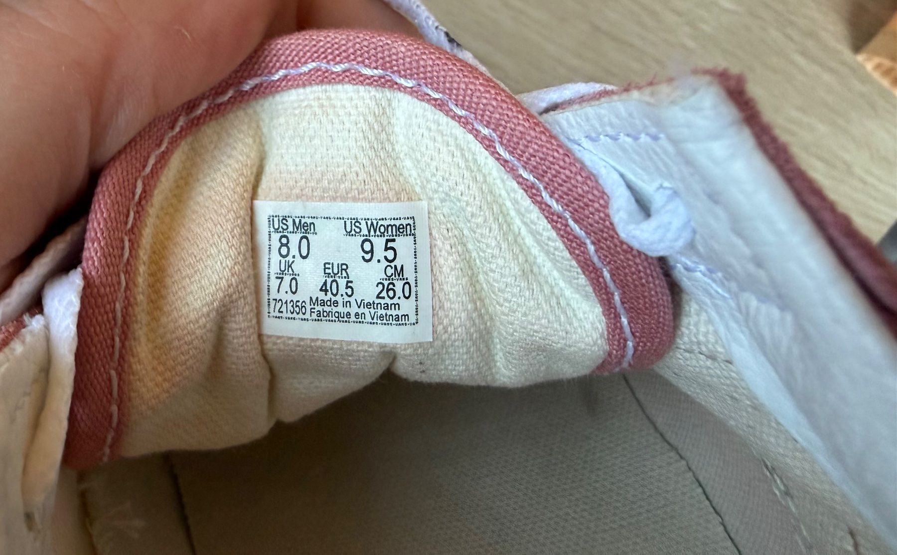 Vans Chaussures femmes: Vans Rose / Gr.40.5 – D'occasion à Zermatt par cacador 5