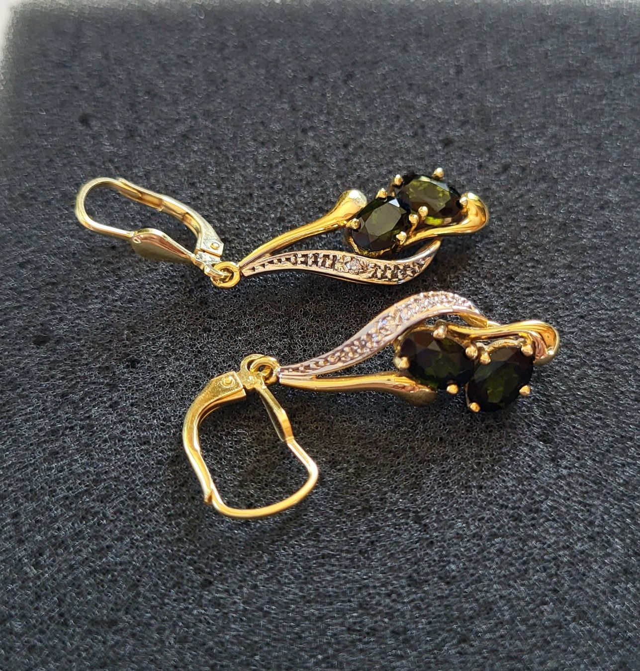 Ohrringe & -stecker: Gold 750  Brillanten/Steinen Ohrhänger – Gebraucht aus Wald ZH von Dasilver 1