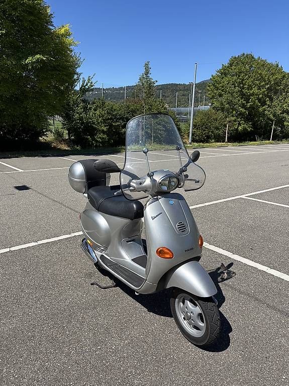 Piaggio Scooters: Piaggio Vespa ET4 125 – Gebraucht aus Nidau von winniepooh01