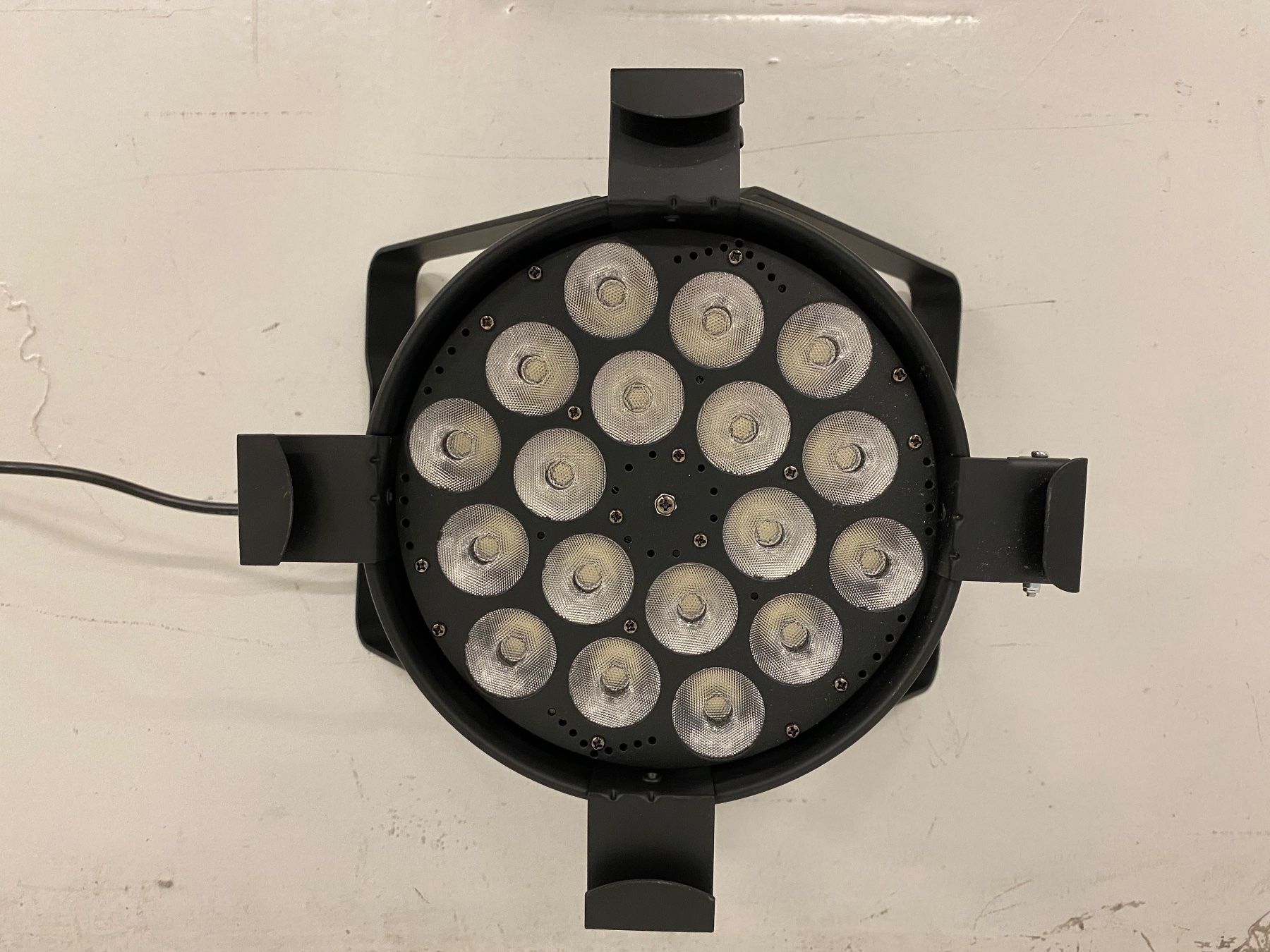 Showtec Lampade: Showtec LED PAR64 Q4 – Usato da Eschlikon TG venduto da ArtRec 9
