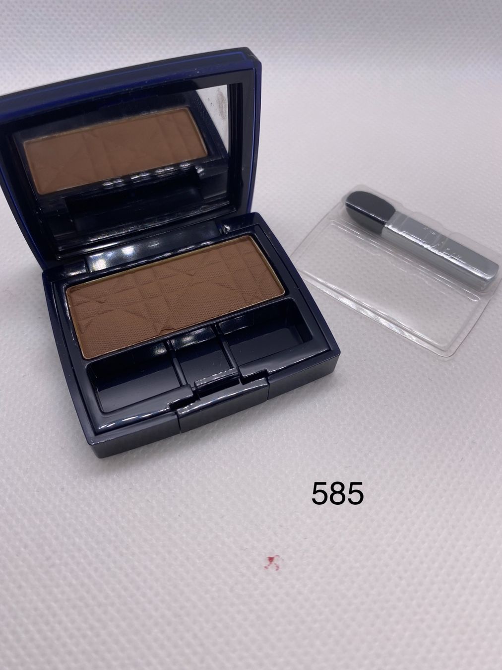 Dior Make-up: Dior mono eyeshadow maquillage – Nuovo e nell'imballaggio originale da Pully venduto da Natala
