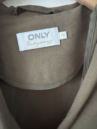 Only Mantel Olivgrün mit Bindegürtel Grösse XS Zustand gut