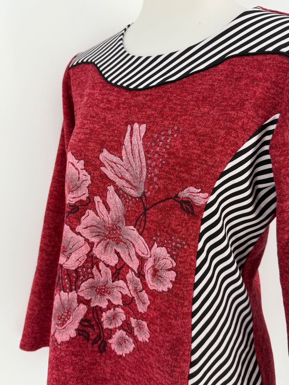 Pullover & Sweatshirts: Pullover Gr. M – Gebraucht aus Auenstein von moin. 2