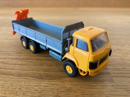 LKW Lader mit Kran für H0 Eisenbahn