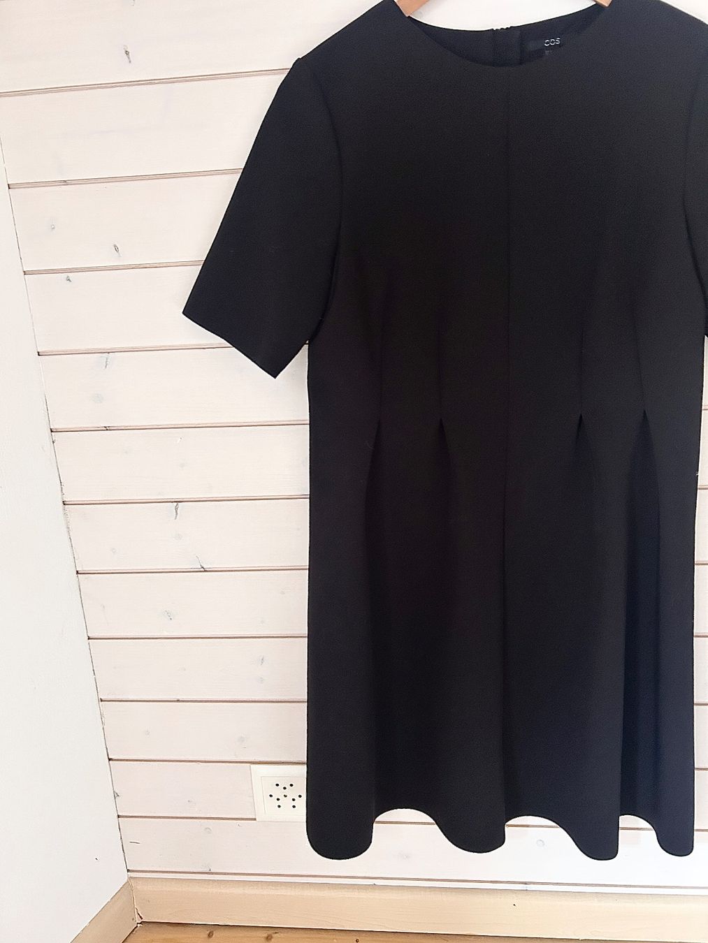 Cos Kleider: COS Kleid - Gr. 40 – Gebraucht aus Illnau von Monkky 6