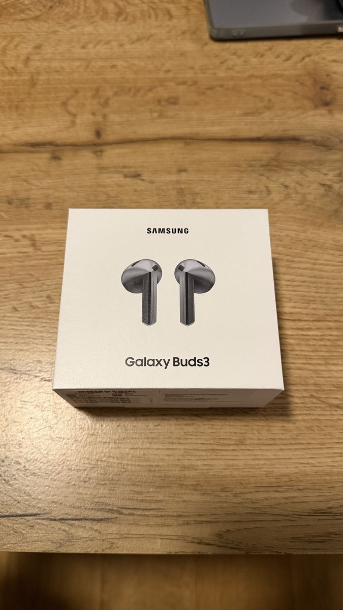 Samsung Cuffie: Samsung Galaxy Buds3 – Nuovo (secondo la descrizione) da Mettau venduto da _Nicole_