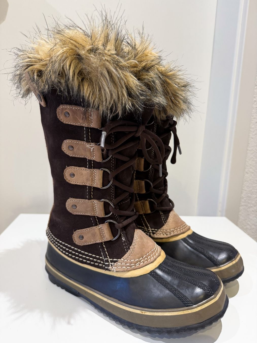 Sorel Scarpe da donna: SOREL Winterstiefel Boots mit Fellfutter – EU 38.5 – Usato da Dietikon venduto da Angy94 1