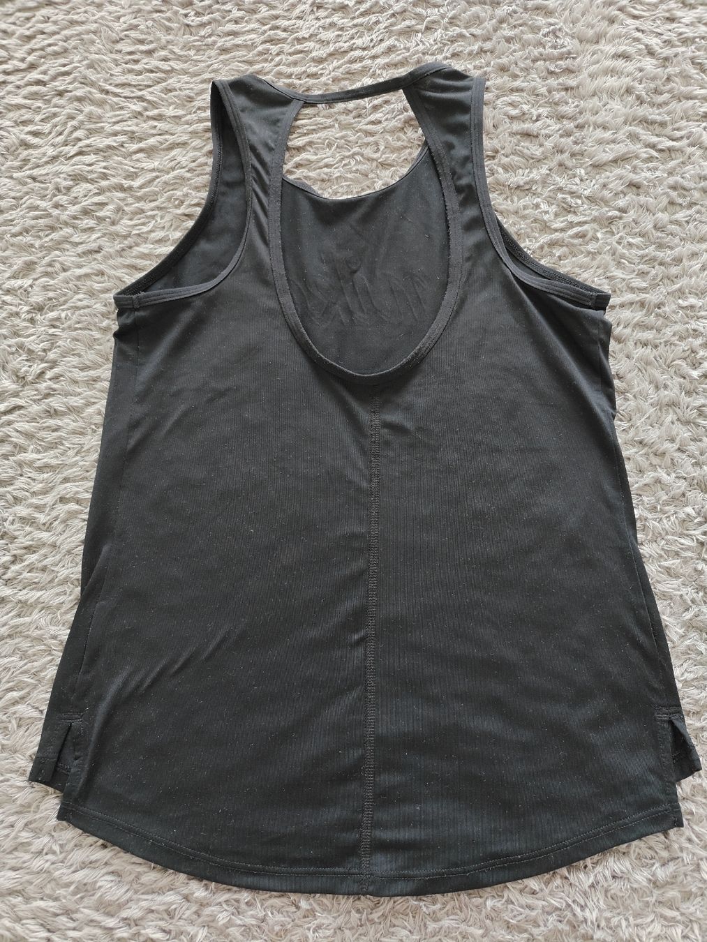 Nike Top: Nike Sport Tanktop – Usato da Pieterlen venduto da Saemelili 2