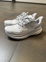Hoka Clifton 44