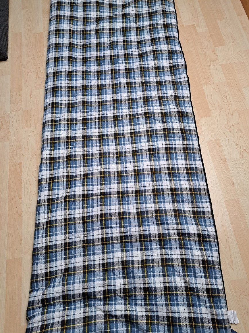 Sacchi a pelo: Deckenschlafsack 210 cm x 80 cm – Usato da Schüpfheim venduto da madeleine69