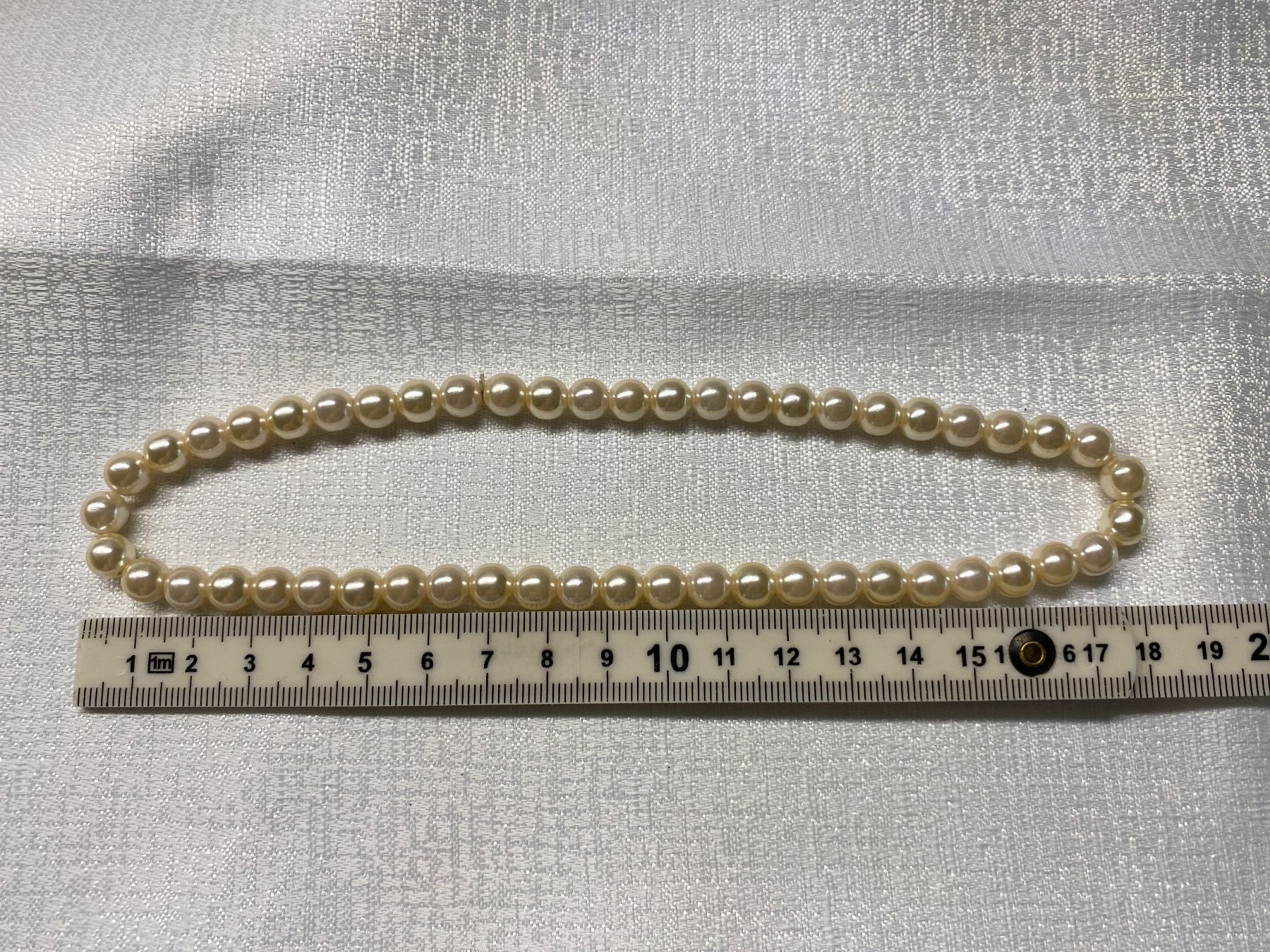 Perle (finte): Perlenkette Perlen Creme wie neu – Usato da Hausen AG venduto da corinne_g 1
