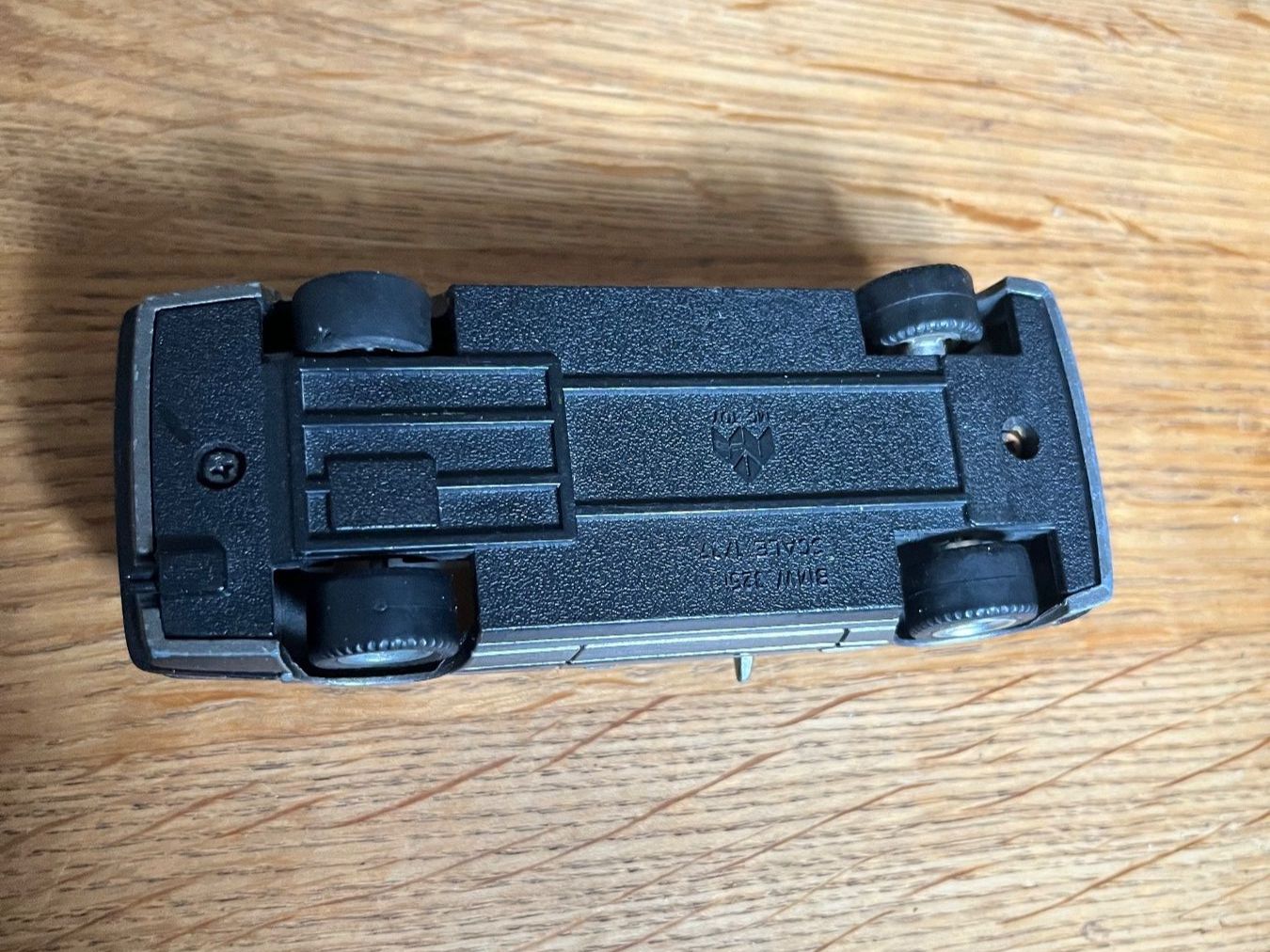 BMW Modellautos: Modellauto BMW 325i 1:37 – Gebraucht aus Muttenz von Bhuebi 4