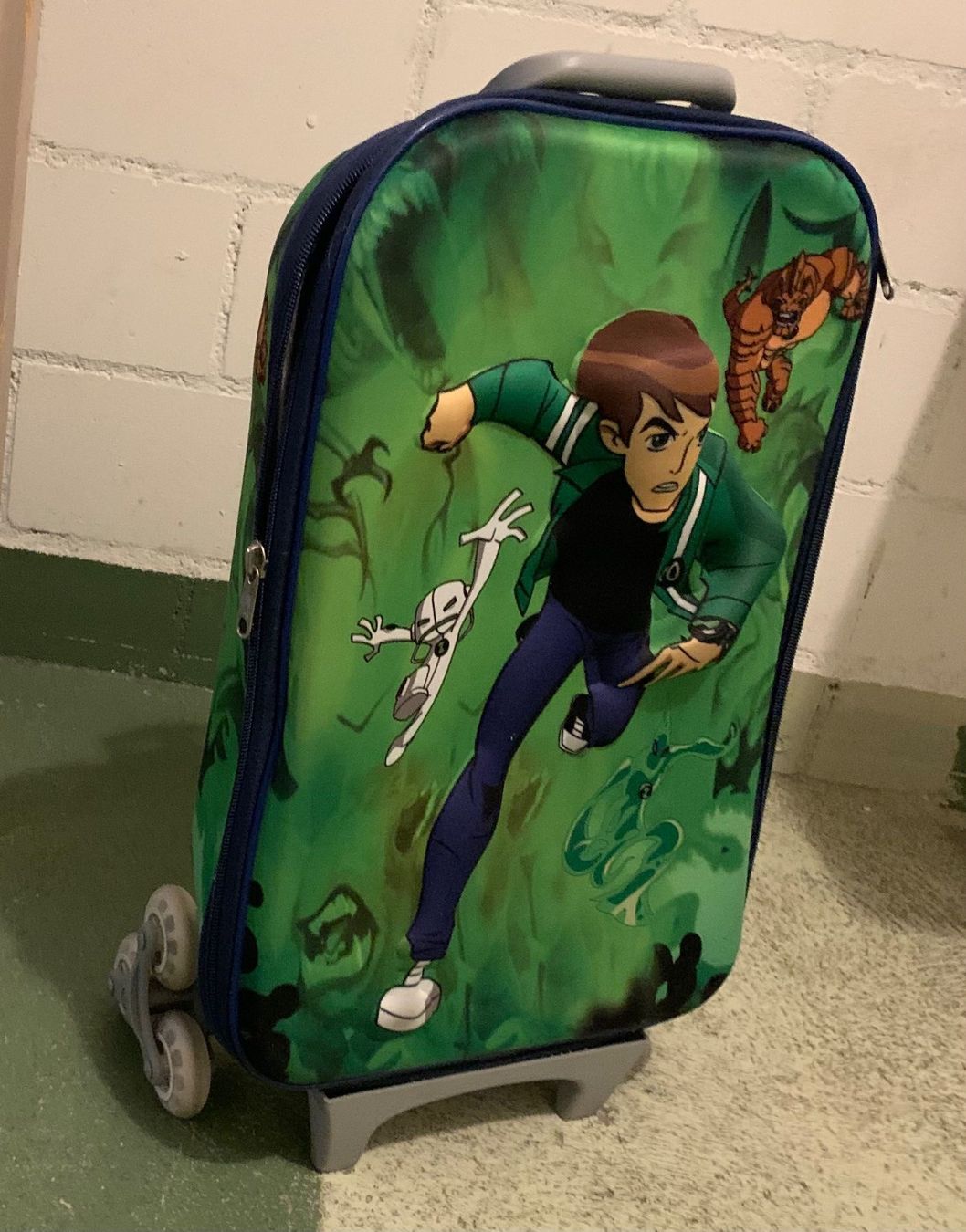 Valigie: Kinder Trolly – Usato da Ostermundigen venduto da Gambatesa