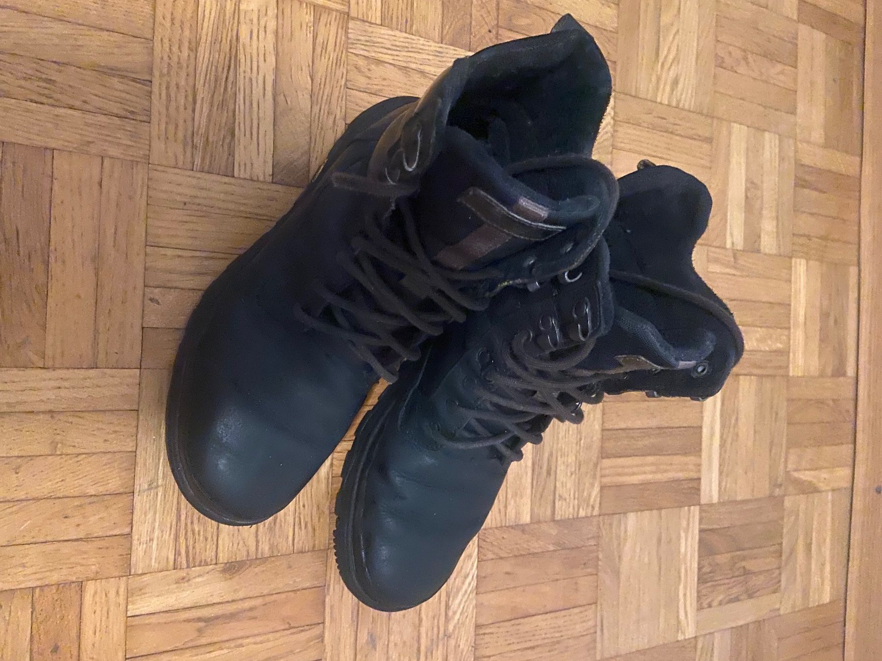 Merrell Scarpe da uomo: Leder Stiefel mit Schnürung Gr. 43,5 – Usato da Hittnau venduto da Oracel 2