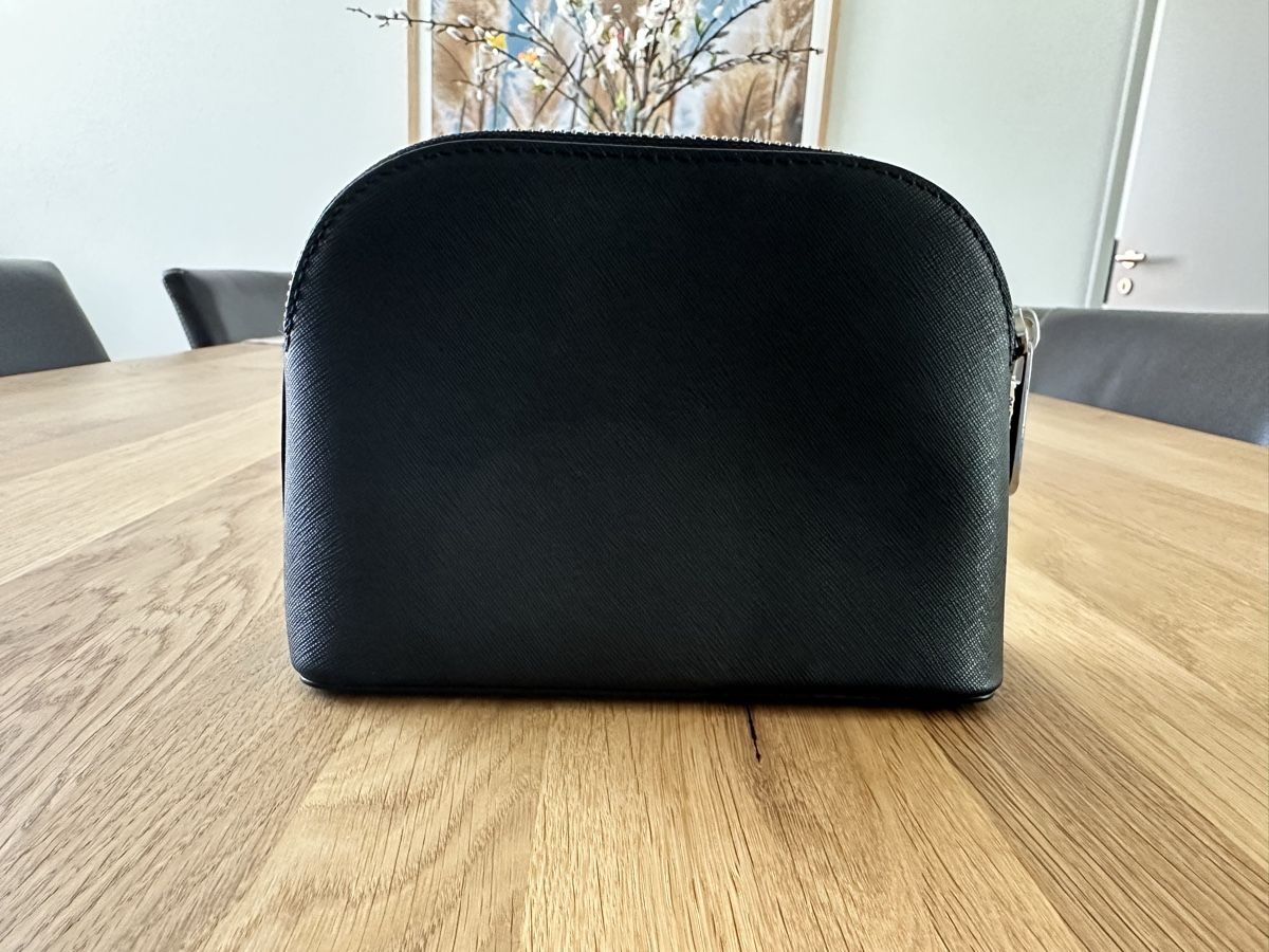 Michael Kors Custodie per cosmetici: Micheal Kors Necessaire  – Usato da Jona venduto da Laerrybaerry 2