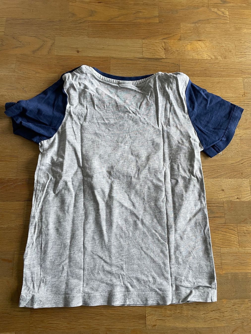 Camicie, T-shirt & Polo: T-Shirt Gr. 122 – Usato da Gränichen venduto da stern1111 2