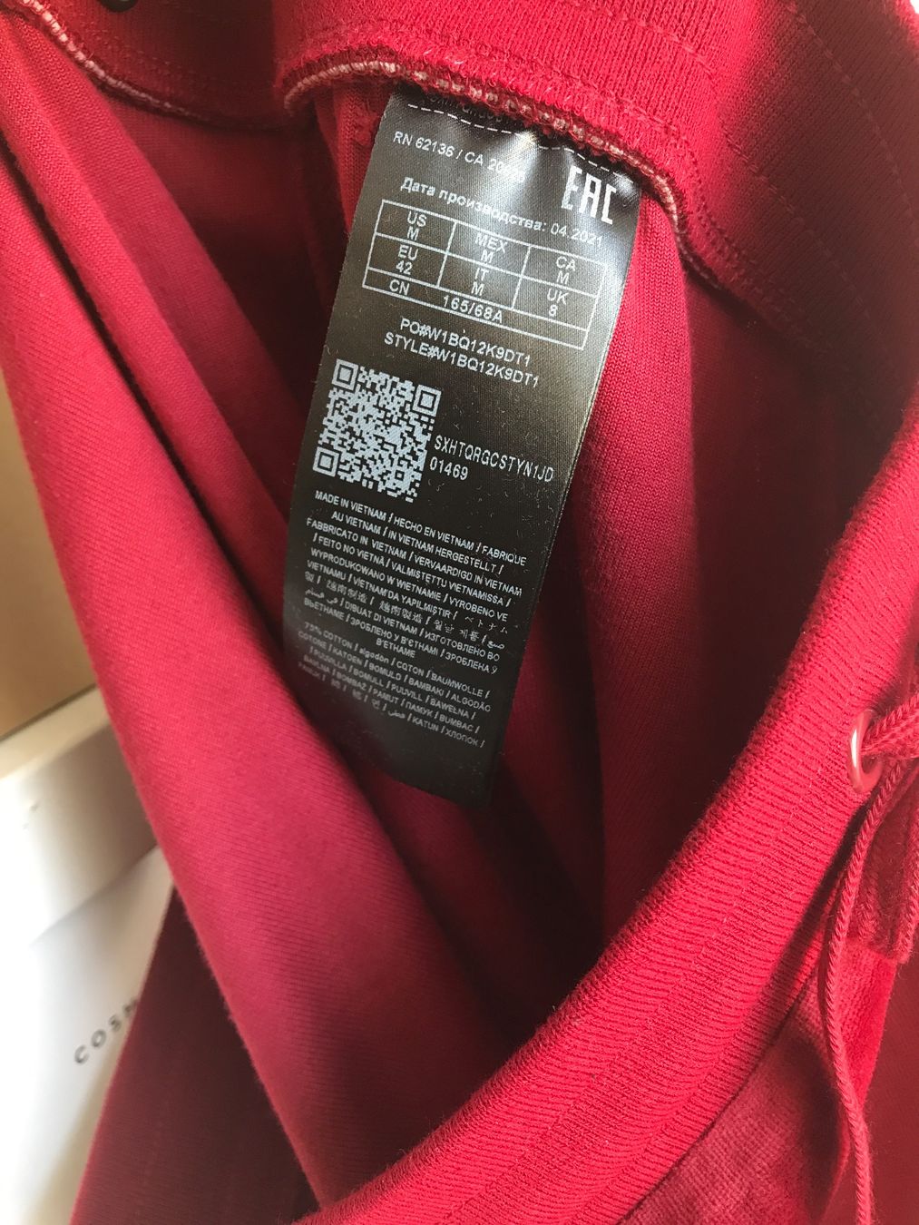 Guess Pantaloni: GUESS Charm Trouser M in Rot – Usato da Glattfelden venduto da Danshari 5