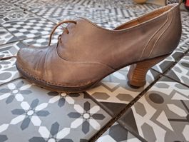 Neosens Lederschuhe grau bestickt Grösse 38 guter Zustand