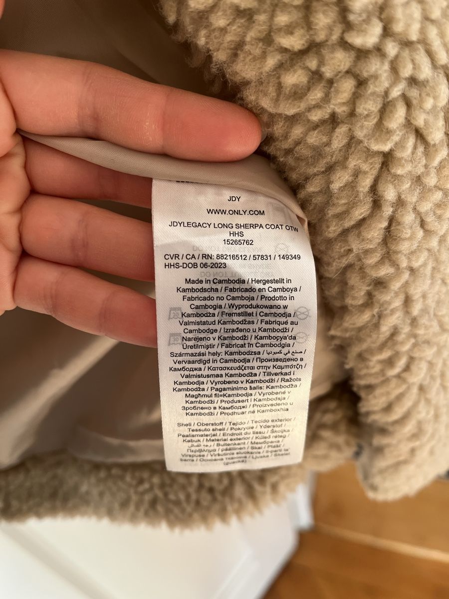 Cappotti: JDY Long Teddy Coat, beige, like new – Nuovo (secondo la descrizione) da Neuchâtel venduto da olg_6wbf 6