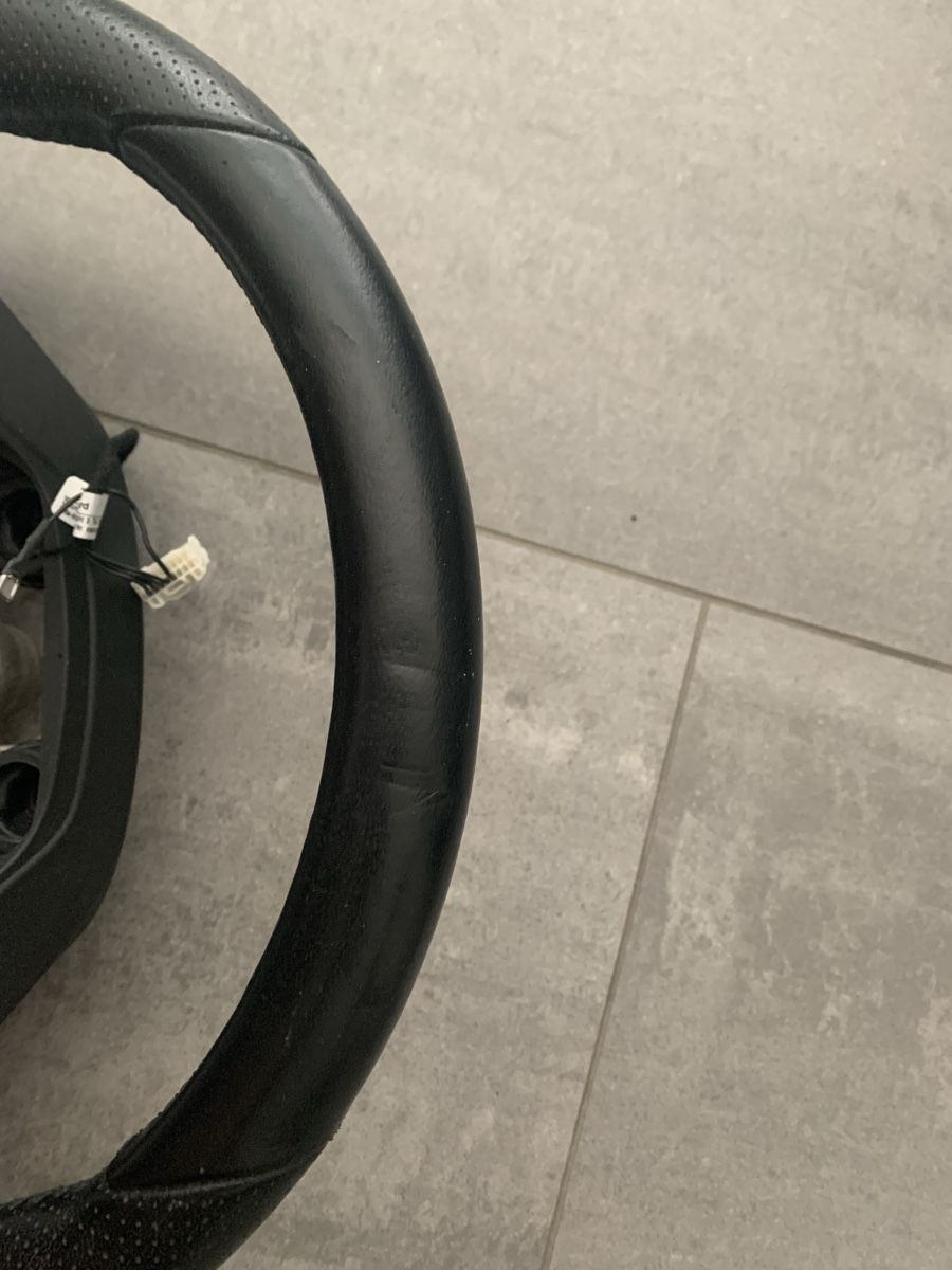 Ford Tutti pezzi di ricambio auto: Ford Fiesta Lenkrad – Usato da Heimberg venduto da yae_7b7l 2