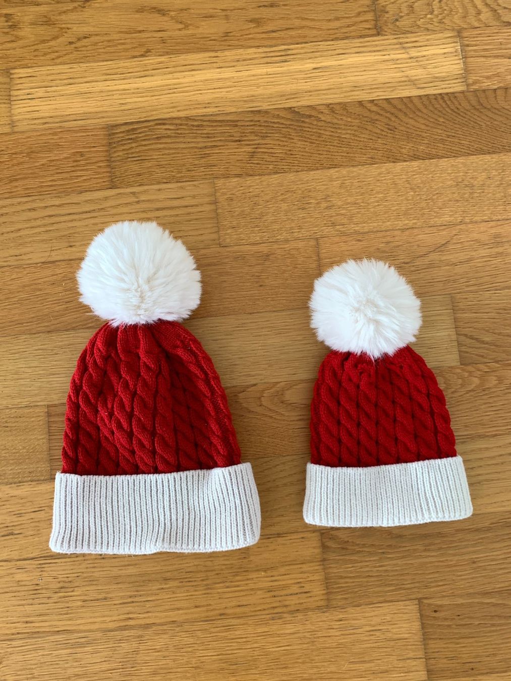 Hüte, Mützen & Caps: Weihnachtshut Erwachsene + Baby – Gebraucht aus Hochfelden von rub_rnw5 2