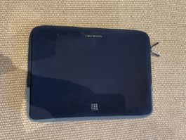 Tucano Notebook Hülle, Top Zustand, Schwarz, Winter Deal!