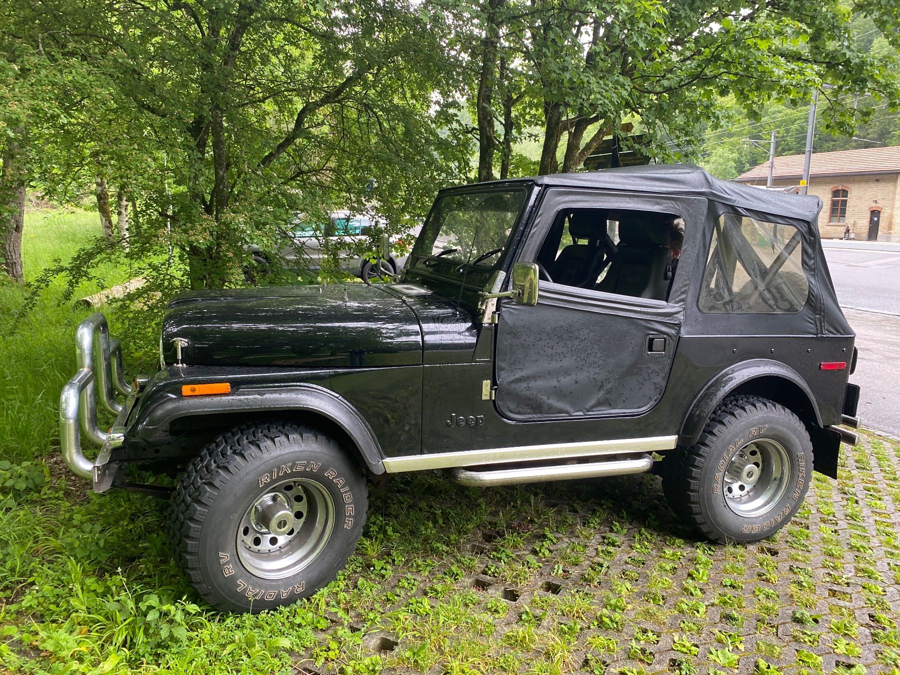 Jeep Autos: Jeep CJ7 4.2l Sechszylinder – Gebraucht aus Wetzikon ZH von Hunter2015 1