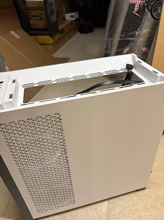 Custodie: Corsair 5000D Airflow – Usato da Delémont venduto da cmh_5pmt 2