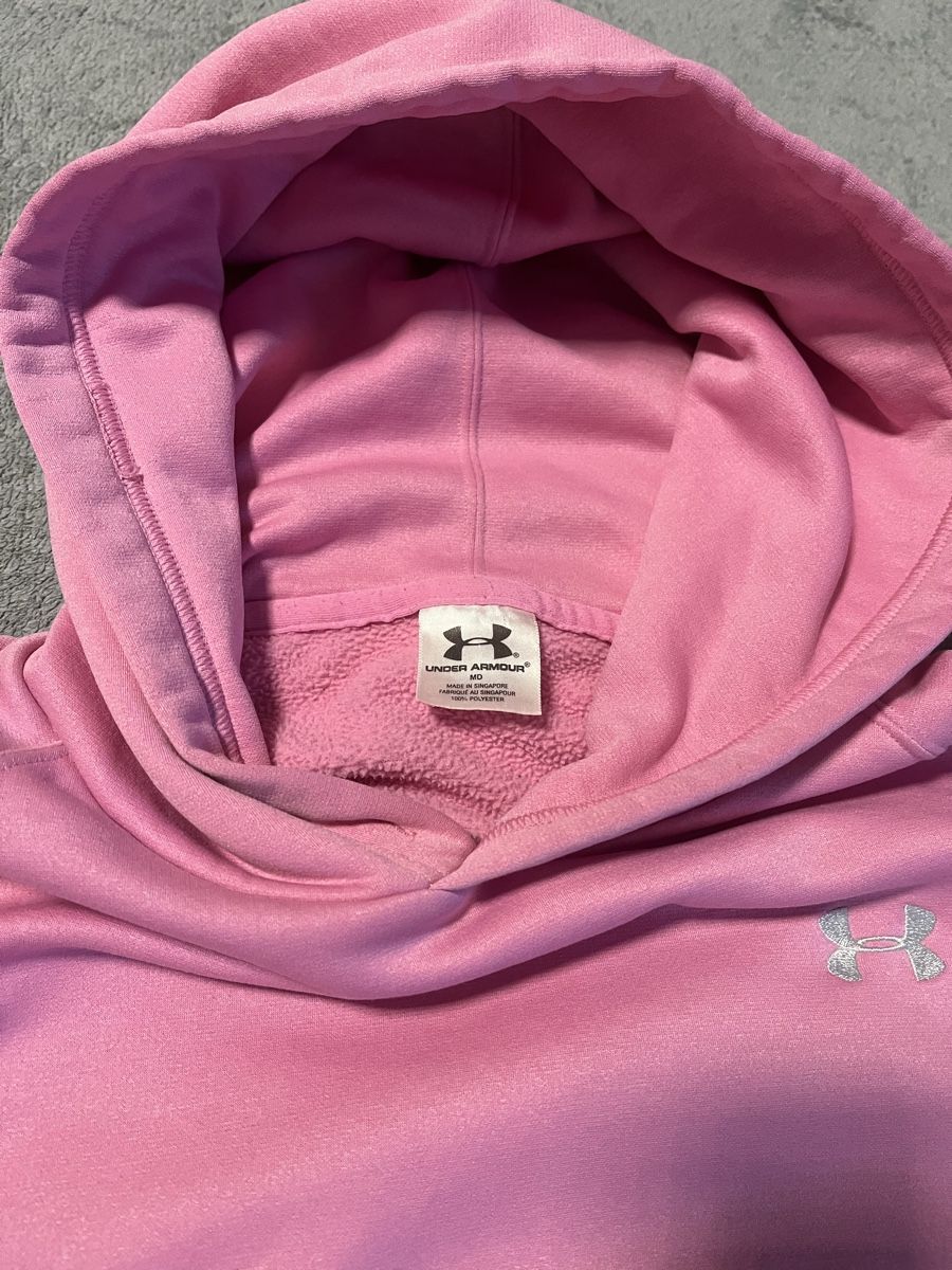 Under Armour Maglioni & Felpe: Pink Under Armour Hoodie Size M – Usato da Kreuzlingen venduto da Hildah 1