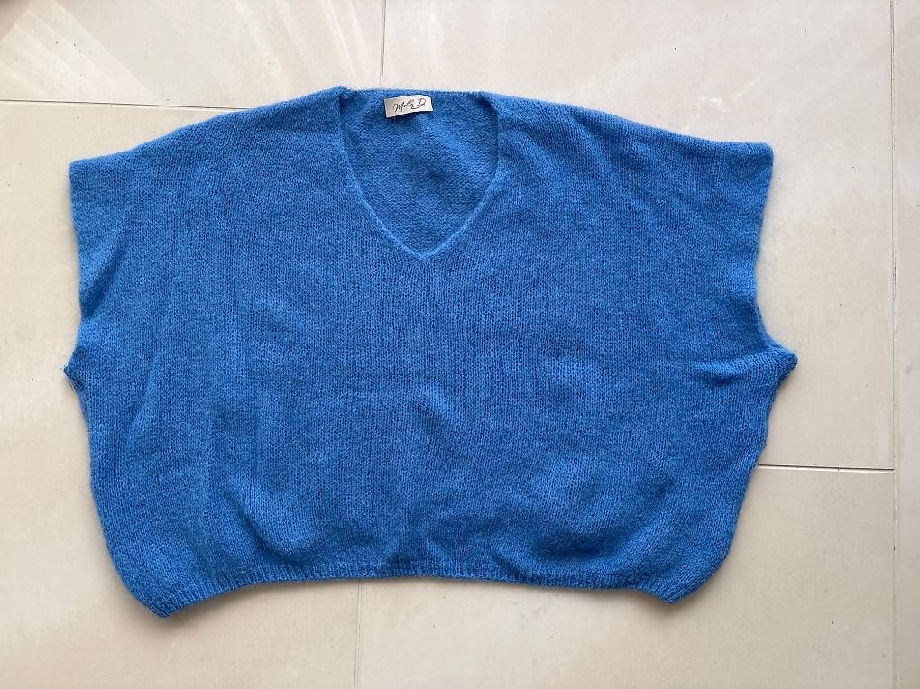 Maglioni & Felpe: Pull poncho bleu en laine neuf – Nuovo (secondo la descrizione) da Chêne-Bougeries venduto da Luke17 1
