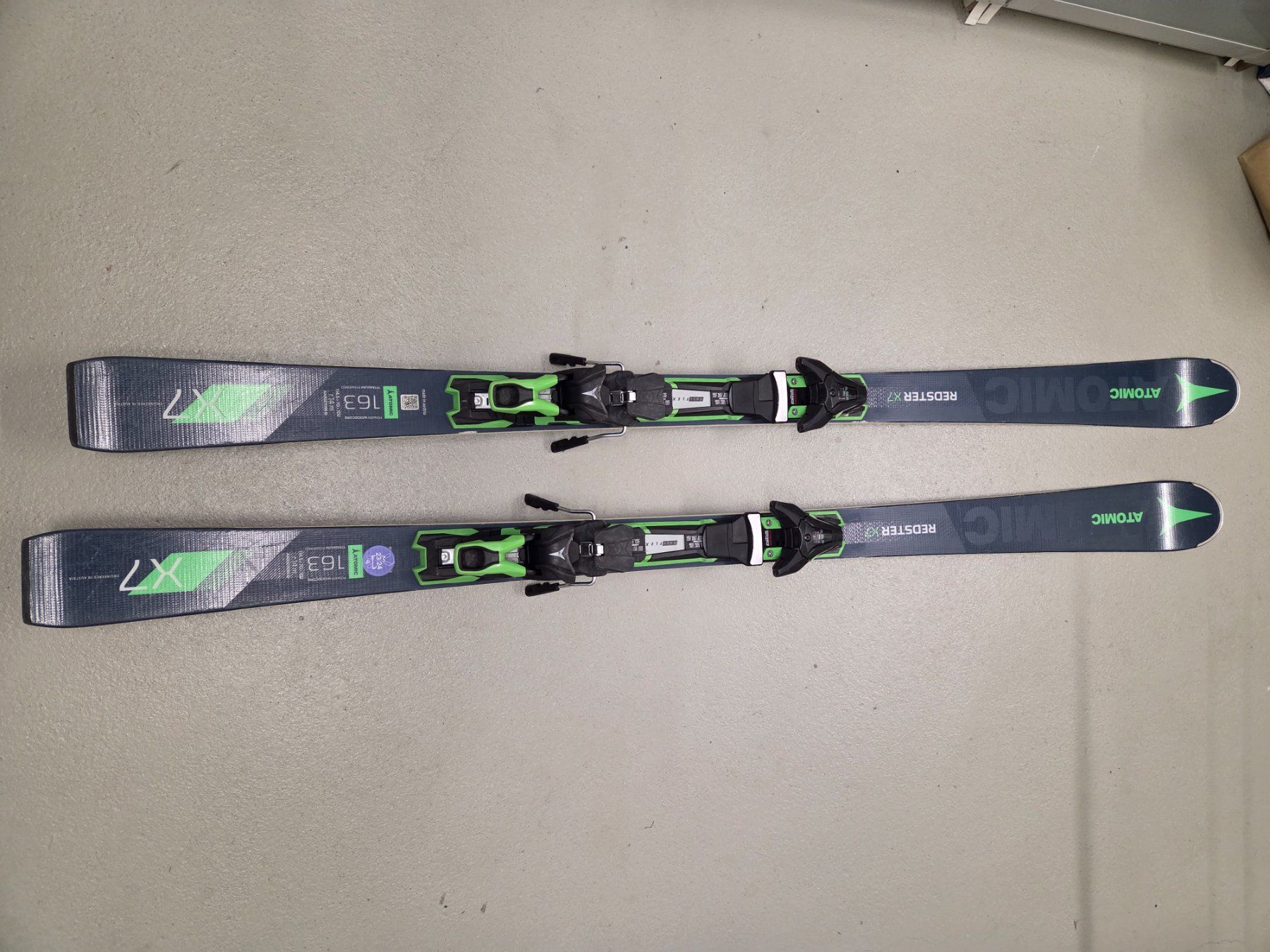 Atomic Skis: Atomic Redster X7 Ski 163 cm – D'occasion à Belp par Ybking1