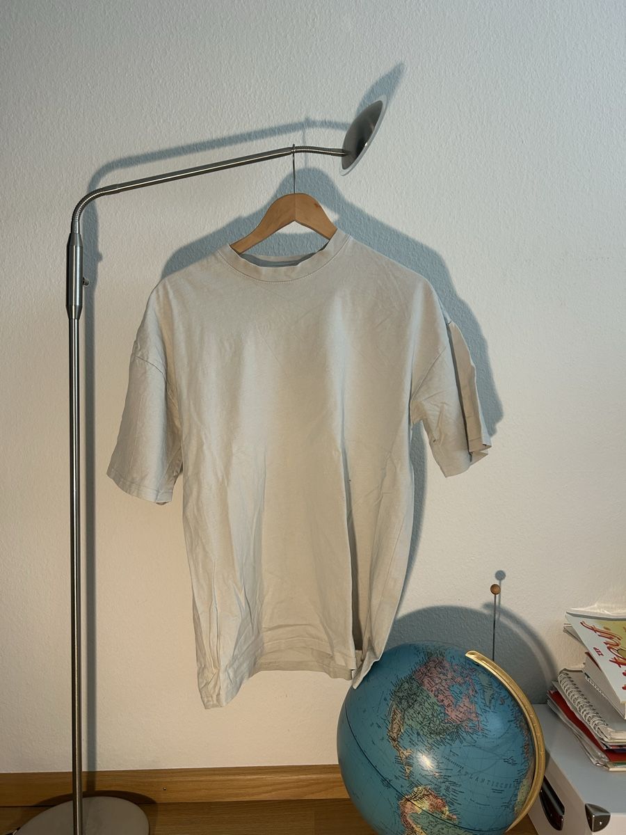 Kleiderpakete: Oversize T-Shirts zwei Stück – Gebraucht aus Reinach BL von the_9lwh