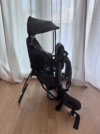 Fillikid Rückentrage mit Sonnenschutz/ Regenschutz, grau