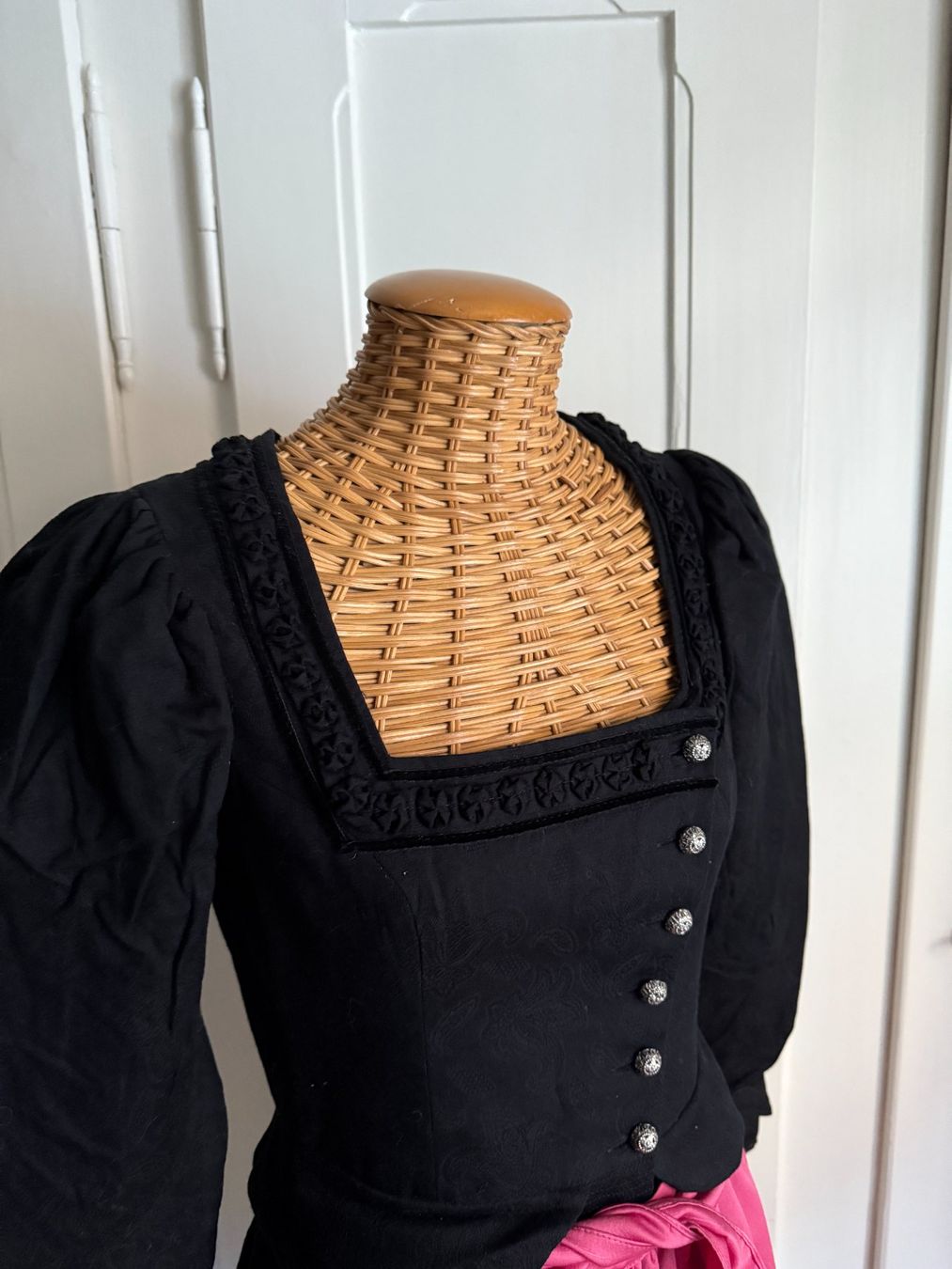 Vestiti: CHIEMSEER DIRNDL & TRACHT - Dirndl schwarz M – Usato da Zürich venduto da Diazaio 2