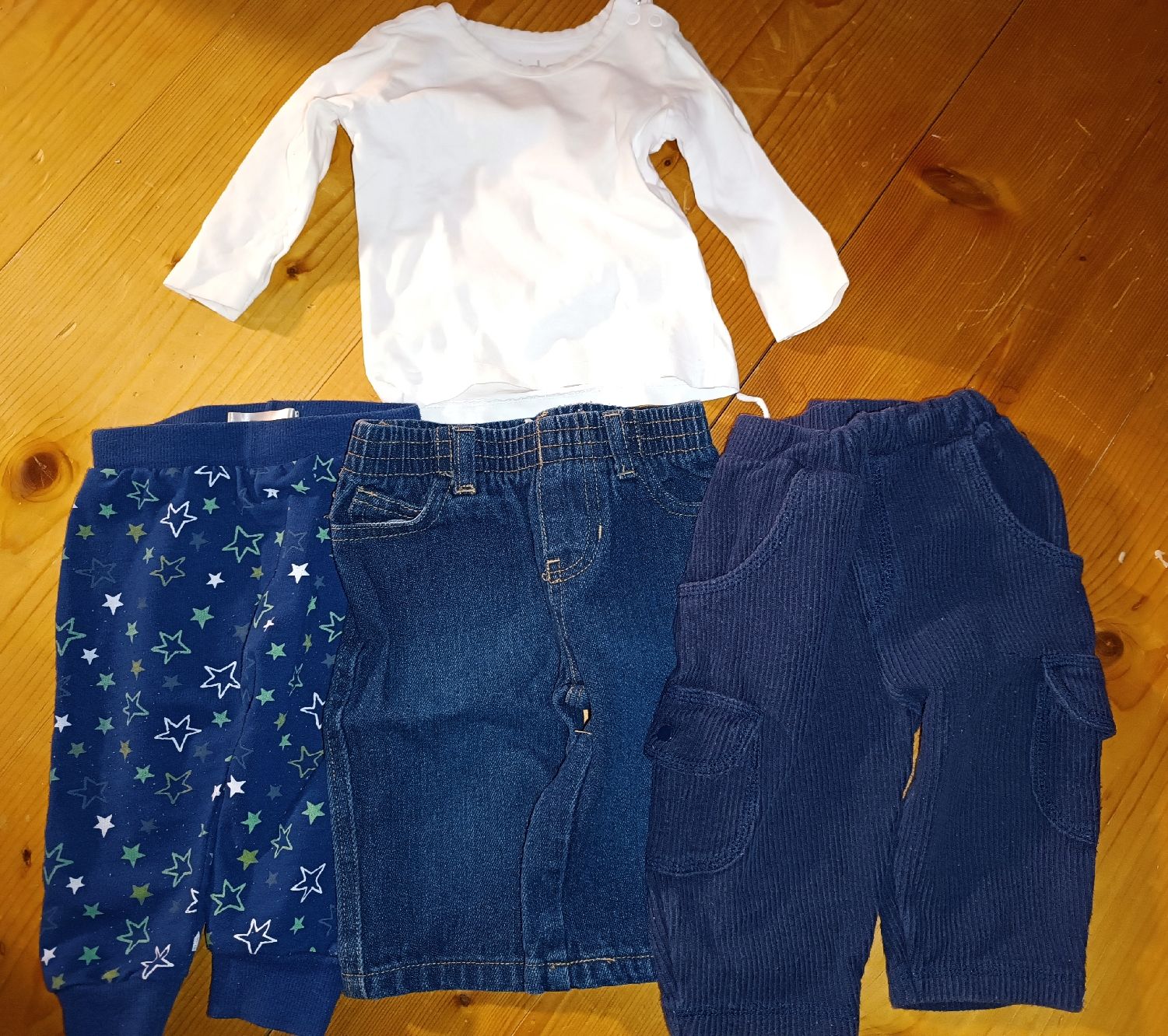 Lotti & Set di vestiti: Babyset Junge Gr. 62/68 – Usato da Näfels venduto da ang_p78x 1