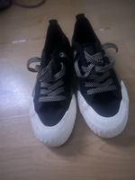 Sneakers black white laces size unknown used